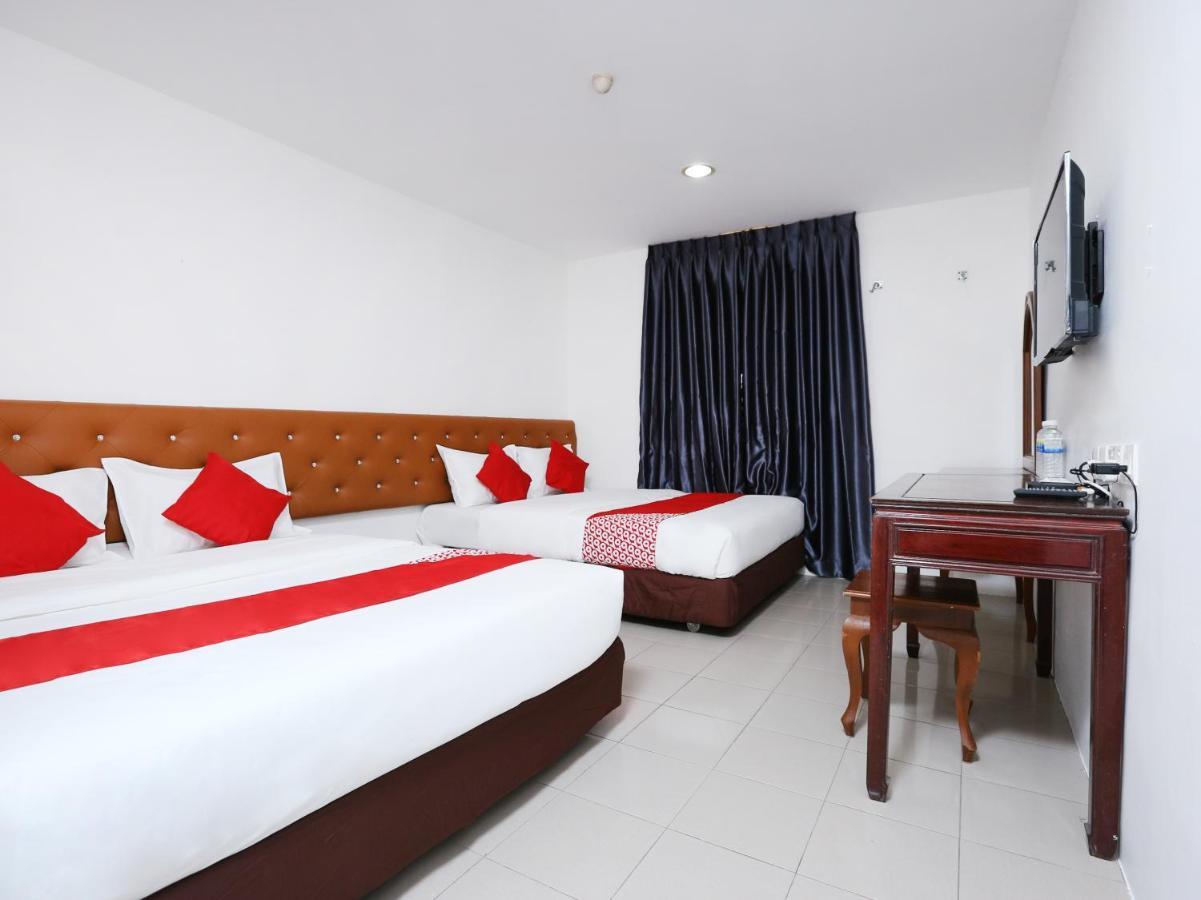 Oyo 89672 Eg Hotel Jj Johor Bahru Esterno foto
