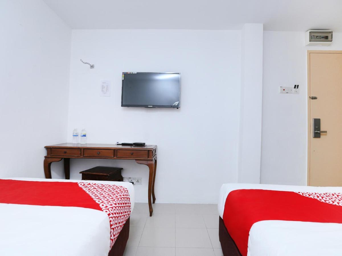 Oyo 89672 Eg Hotel Jj Johor Bahru Esterno foto