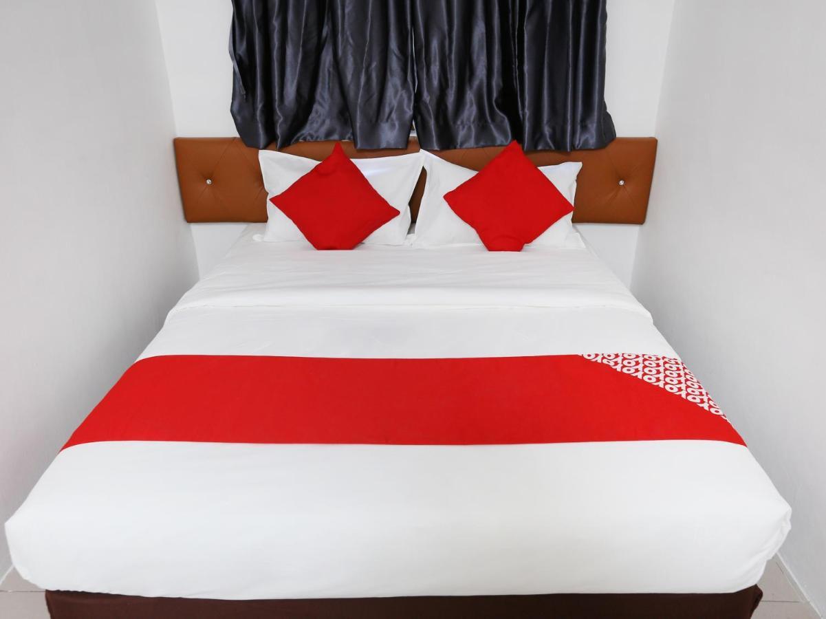 Oyo 89672 Eg Hotel Jj Johor Bahru Esterno foto